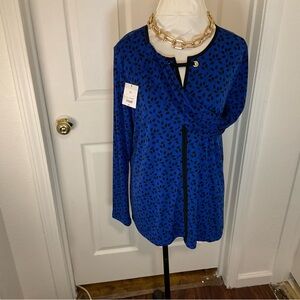 LIZ Claiborne Professional Top.